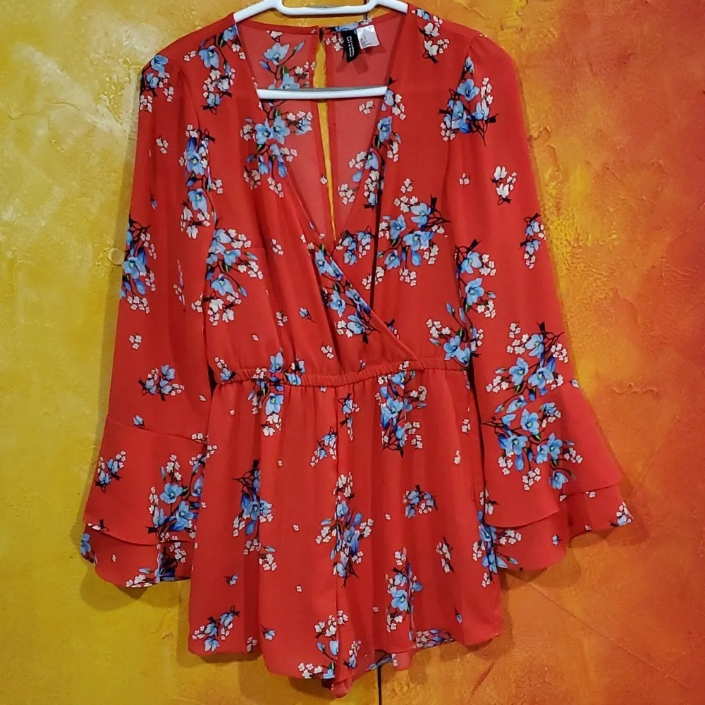Divided floral Playsuit Romper - Picture 1 of 4